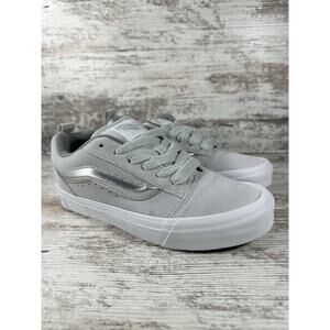 NEW Womens VANS Knu Skool Metallic Silver/Silver Suede Low Top Skate Shoes Sz 7